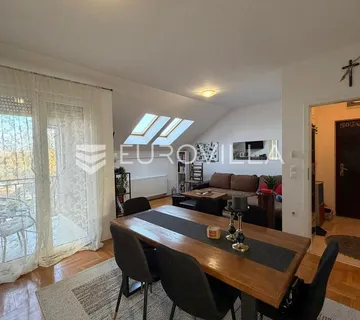 Đakovo, svijetao i praktičan dvosoban stan 51 m²