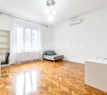 Zagreb, Petrova ulica, prekrasan dvosoban stan 75 m² - cover