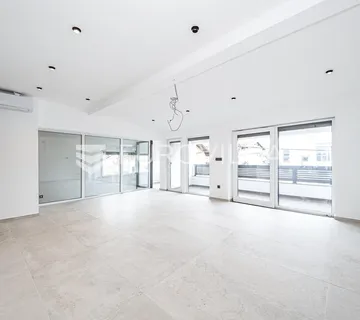 Zagreb, Srednjaci, novoadaptiran četverosoban stan, neto površine 81 m² - cover