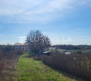 Poreč, Nova Vas, veliko poljoprivredno zemljište 8640 m2 - Kosinožići, Poreč