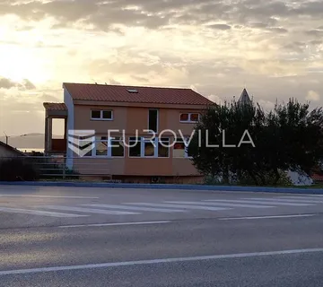 Zadar, Bili Brig, kuća sa pogledom na more - cover