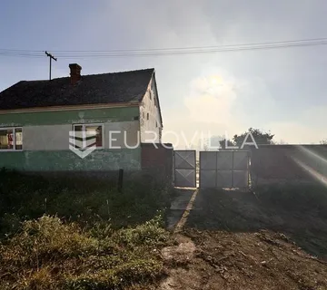 Stari Mikanovci, kuća 55 m2 na zemljištu 581 m2 - cover