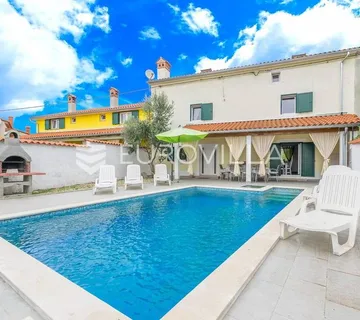 Istra, Pula, šarmantna kuća za odmor 155 m² s bazenom - cover