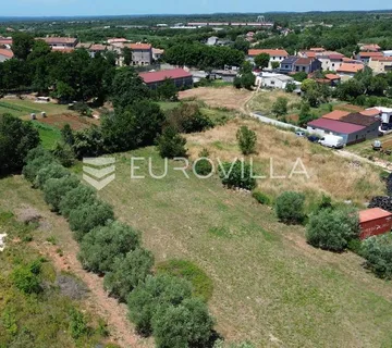 Istra, Vodnjan, građevinsko zemljište na traženoj poziciji