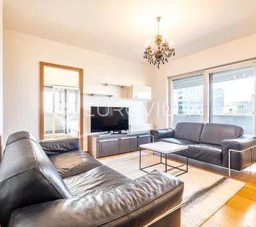 Zagreb, Zaharova ulica komforan trosoban stan 85 m² i garažno mjesto - Kanal