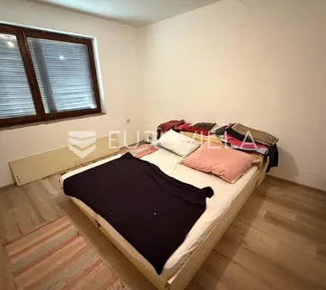 Osijek, Tenja, na prodaju katnica sa dvorišnim stanom na parceli od 517 m2