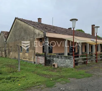 Okučani, ugostiteljski objekt 576 m² na zemljištu od 2.225 m²