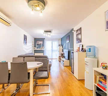 Varaždin, Grabanice trosoban stan površine 54 m² na izvrsnoj lokaciji