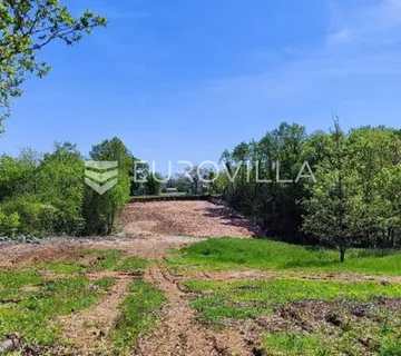 Barban, Rojnići - prekrasno pravokutno građevinsko zemljište 784 m2 - cover