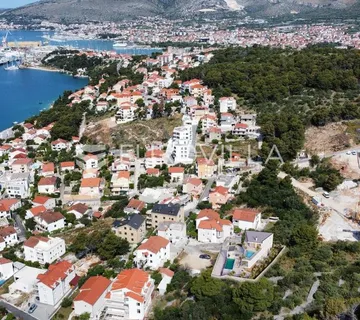 Trogir, Čiovo, građevinsko zemljište s pogledom na more, 350 m od plaže - cover