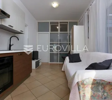 Kastav, Brestovice, jednosoban stan 55 m² s terasom u mirnom okruženju s pogledom na more - cover