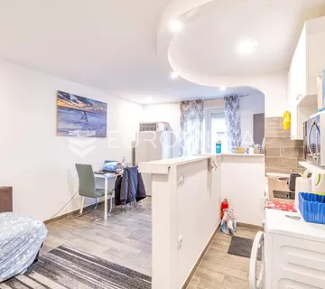 Zagreb, Kvatrić, funkcionalan dvosoban stan 34 m²