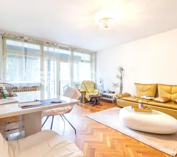 Zagreb, Maksimir, prostrani četverosobni stan 108 m²