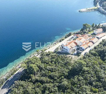 Korčula, Žrnovska Banja, građevinsko zemljište, prvi red do mora - Žrnovo, Korčula