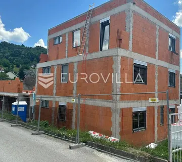 Požega, trosobni stan u prizemlju