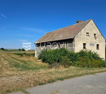 Branjina, stari mlin površine 900 m² - Branjina, Popovac