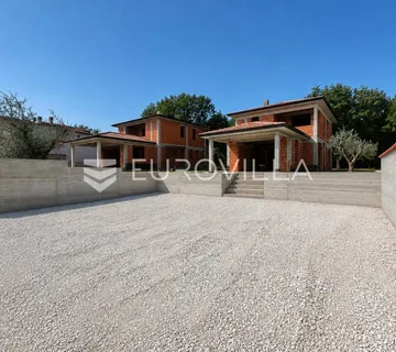 Istra, okolica Poreča, Roh, bau vila s bazenom, 4 km od mora
