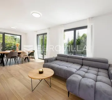 Ravna Gora, luksuzna kuća za odmor 98 m², 4* kategorizacija, NOVOGRADNJA - Stari Laz, Ravna Gora