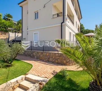 Rijeka, Kantrida, stan 111 m² sa velikom terasom i pogledom na more - cover