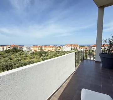 Fažana, Peroj - prekrasni dvoetažni stan s panoramskim pogledom na more i Brijunsko otočje - cover