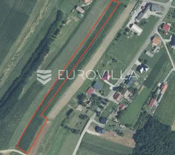 Cestica, Radovec, djelomično građevinsko zemljište površine 1000 m² - Radovec, Cestica
