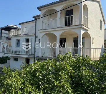 Šolta, Stomorska, samostojeća kuća s pogledom na more