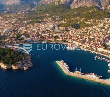 Makarska, građevno zemljište s pogledom na more - cover