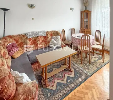 Zagreb, Volovčica, funkcionalan trosobni stan 61 m²