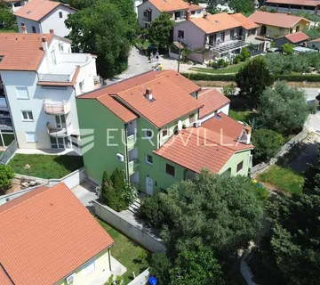 Medulin, apartmanska kuća sa sedam stanova na mirnoj lokaciji - cover