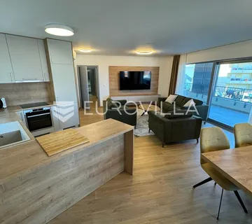 Baška Voda, novogradnja, useljiv, namješten, trosoban stan veličine 101, 50 m² - cover