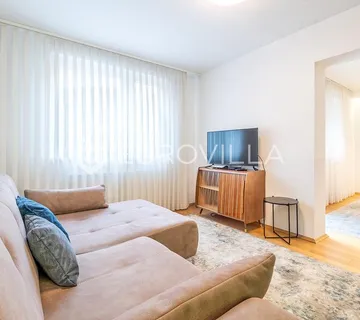 Zagreb, Britanski trg, prekrasan trosoban stan 80 m² - cover