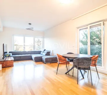 Zagreb, Medveščak, atraktivan četverosoban stan 121 m²