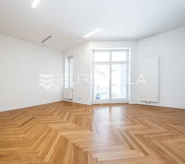 Zagreb, Centar, prekrasan trosoban stan u strogom centru, 124 m2