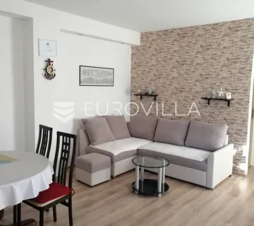 Istra, Rovinj, kuća s dva apartmana i vrtom 232 m2 u centru Rovinja
