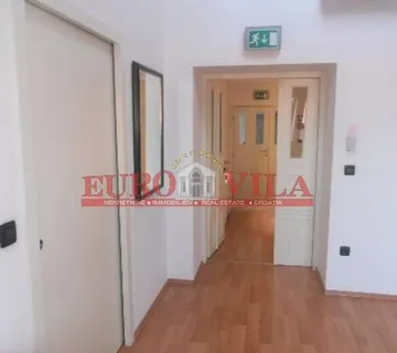 Trg Bana Jelačića poslovni prostor 110m2 najam - cover