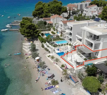 Žaborić, prekrasan trosoban stan na samoj plaži, 121,99 m² - cover