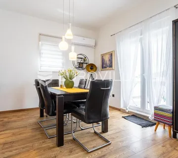 Sevid, renovirana kuća 70 m od mora, 272 m² - cover