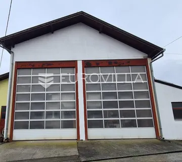 Pleternica, skladišni prostor i radionica 223 m² na parceli 6000 m²