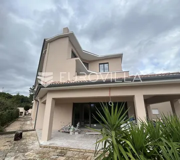 Biograd na moru, Pakoštane, Apartman S1 u prizemlju površine od 46 m²