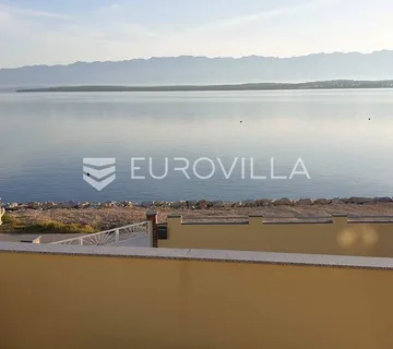 Nin, Ždrijac, prekrasna apartmanska vila, prvi red do mora - cover