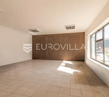 Varaždin, Centar, poslovna zgrada površine 240 m²