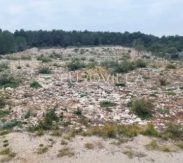 Pirovac, zemljište 4496 m²