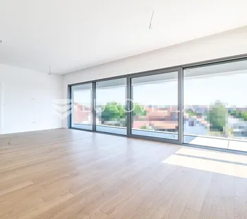 Velika Gorica, prekrasan četverosoban stan 115 m²