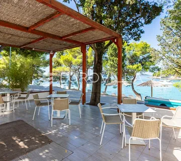 Murter, Slanica, prekrasan plažni ugostiteljski objekt - Murter, Murter-Kornati