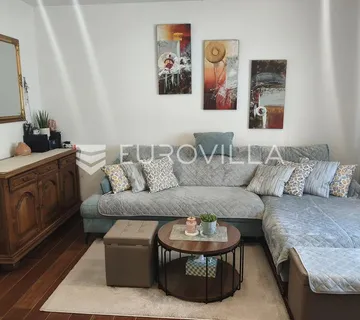 Zadar, Belafuža, namješten stan od 66 m²