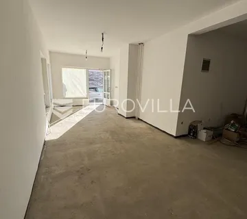 Slavonski Brod, Jelas, poslovni prostor 65 m²