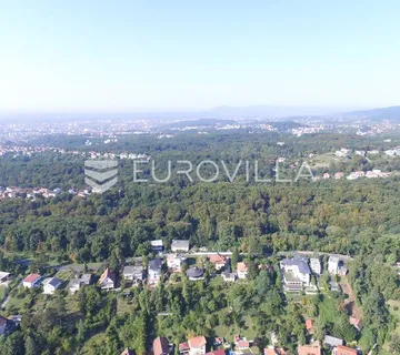 Gornje Prekrižje, obiteljska kuća 220 m², na zemljištu 450 m² - cover