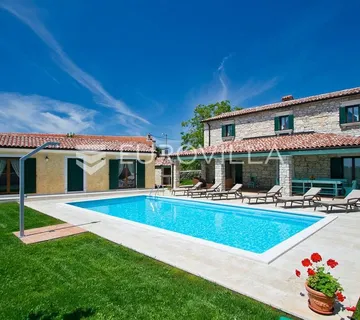 Istra, Poreč - elegantna kamena vila s bazenom, iznimno kvalitete gradnje - Radetići
