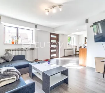 Zagreb, Gornji Stenjevec, građevinsko zemljište 4200 m² s postojećim objektom