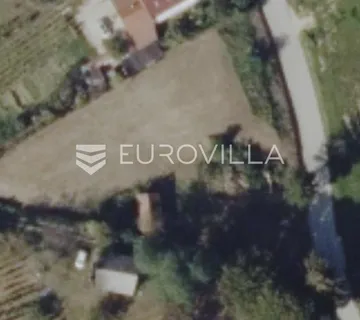 Gornji Kneginec, Mali Vrh, građevinsko zemljište u M1 zoni